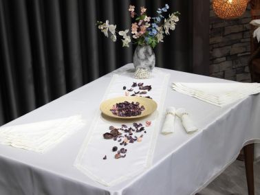 Çeyiz Diyarı - 26 Parça Petek Masa Örtüsü Takımı Krem